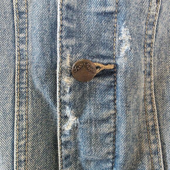 Free People Denim Sweater Jacket Colorblock Women Size M Blue Gray Raw Edge - Picture 6 of 13